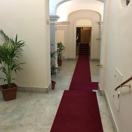 Hotel Versailles Roma Dış mekan fotoğraf