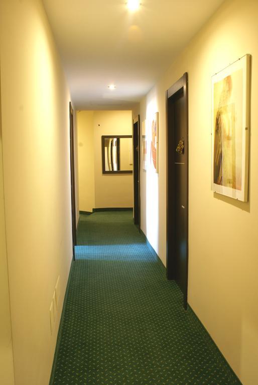 Hotel Versailles Roma Dış mekan fotoğraf