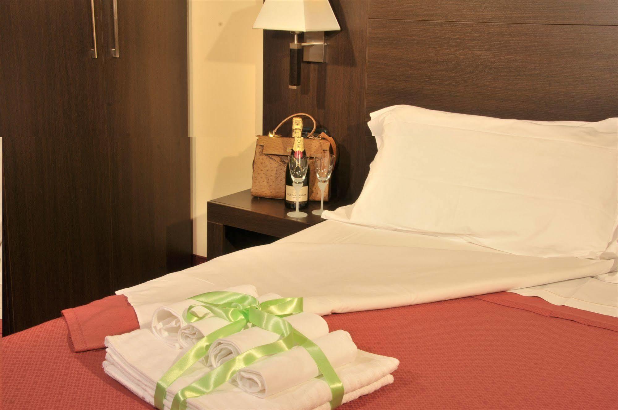 Hotel Versailles Roma Oda fotoğraf