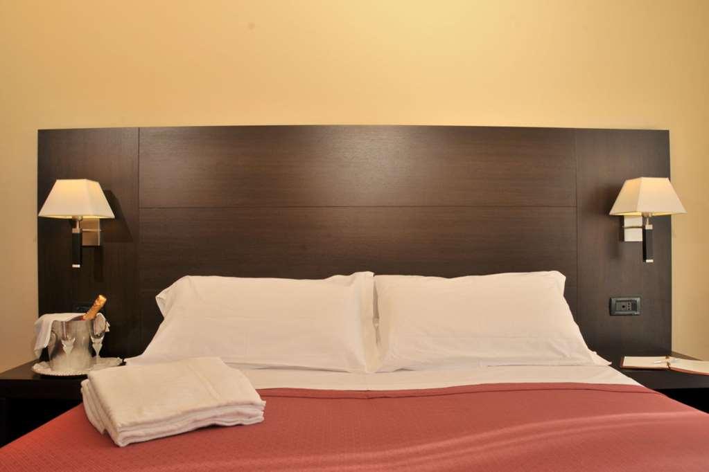Hotel Versailles Roma Oda fotoğraf